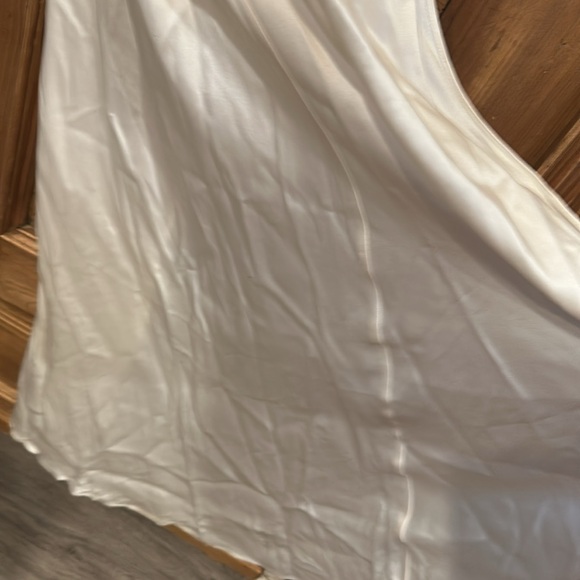 Cinq a Sept Marian Gown - Picture 7 of 10